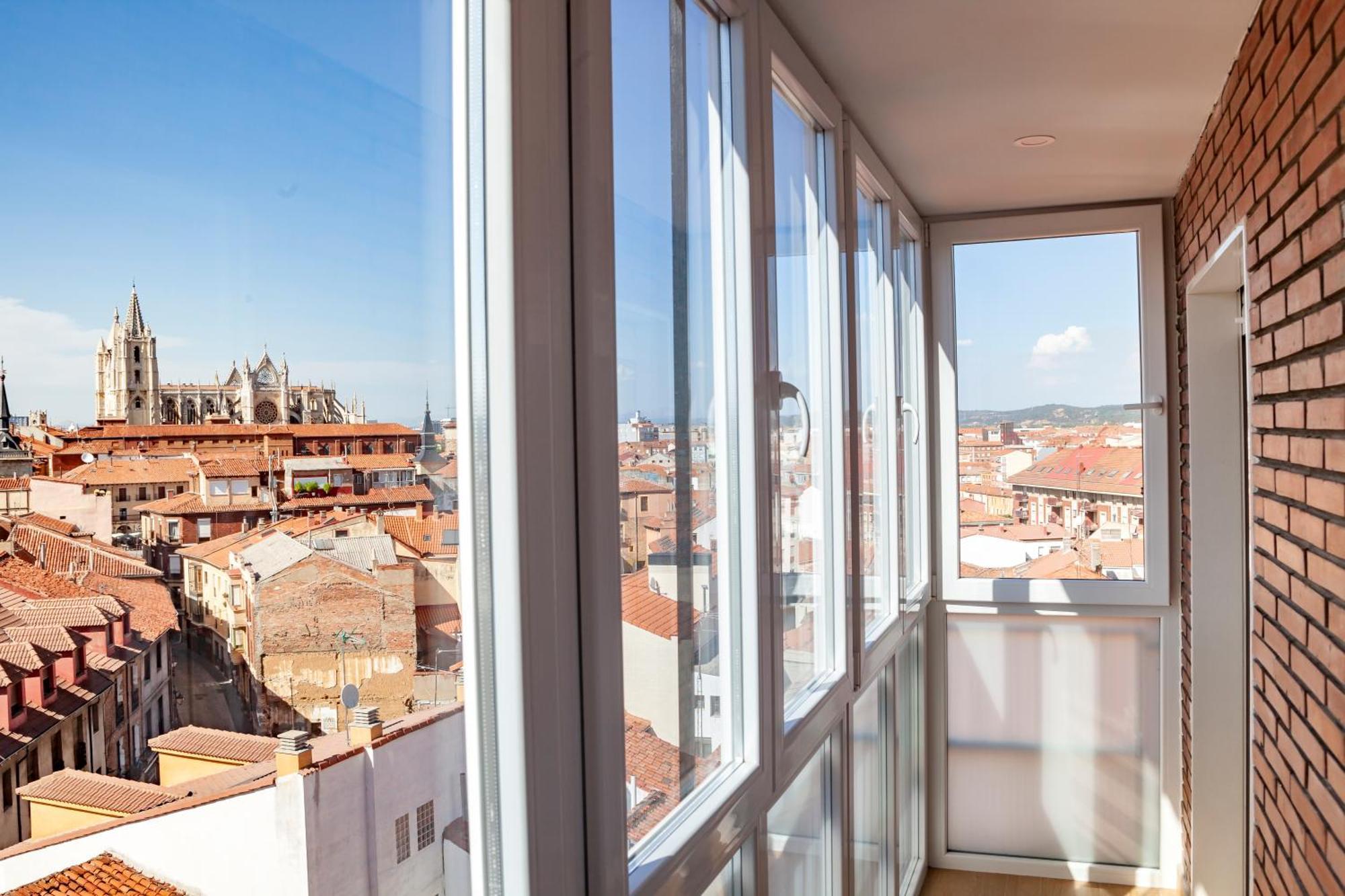The View - Apartamento Reformado Con Vistas A La Catedral - Leonapartamentos Exterior photo